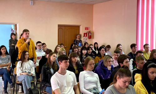 Встреча Главы администрации Россошанского муниципального района со студенческой молодежью